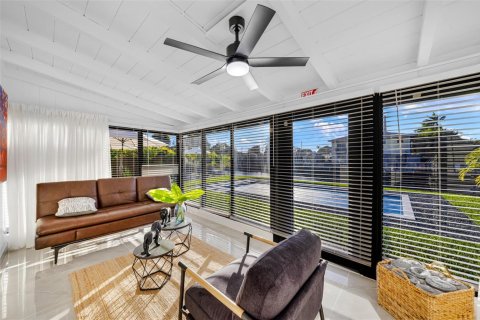 Villa ou maison à louer à Wilton Manors, Floride: 3 chambres, 128.86 m2 № 2350802 - photo 18