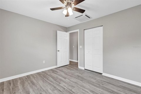 House in Ocala, Florida 3 bedrooms, 119.29 sq.m. № 2210342 - photo 28