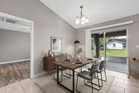 House in Ocala, Florida 3 bedrooms, 119.29 sq.m. № 2210342 - photo 5