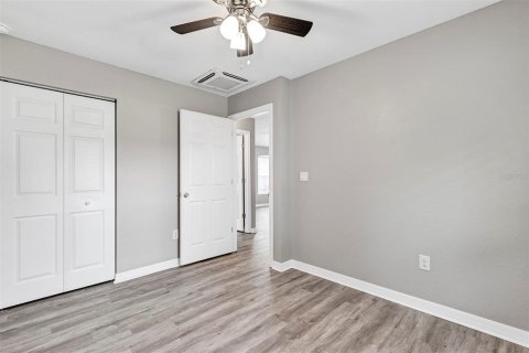 House in Ocala, Florida 3 bedrooms, 119.29 sq.m. № 2210342 - photo 23