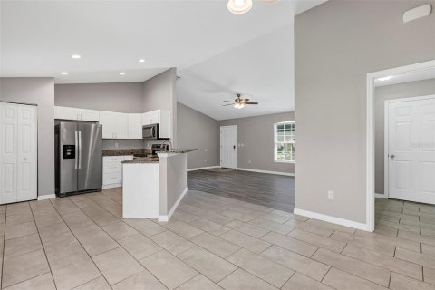 House in Ocala, Florida 3 bedrooms, 119.29 sq.m. № 2210342 - photo 21