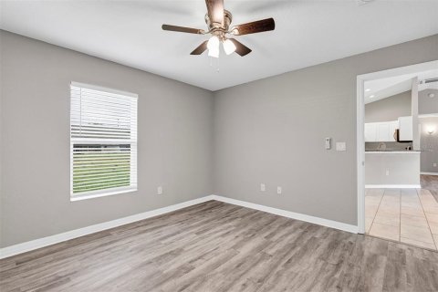 House in Ocala, Florida 3 bedrooms, 119.29 sq.m. № 2210342 - photo 30