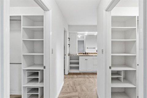 Villa ou maison à vendre à Sarasota, Floride: 4 chambres, 349.78 m2 № 2423723 - photo 30