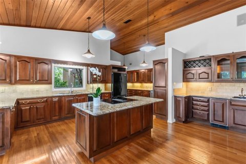 Villa ou maison à vendre à Sarasota, Floride: 4 chambres, 349.78 m2 № 2423723 - photo 15