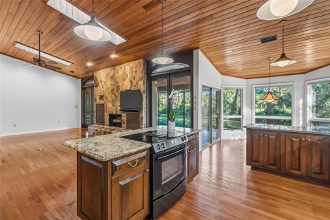 Villa ou maison à vendre à Sarasota, Floride: 4 chambres, 349.78 m2 № 2423723 - photo 10