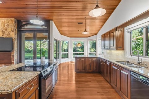 Villa ou maison à vendre à Sarasota, Floride: 4 chambres, 349.78 m2 № 2423723 - photo 11