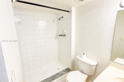 Condominio en alquiler en Sunrise, Florida, 2 dormitorios, 116.31 m2 № 2069297 - foto 17