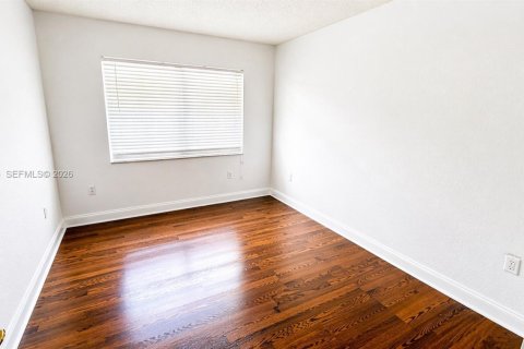 Condominio en alquiler en Sunrise, Florida, 2 dormitorios, 116.31 m2 № 2069297 - foto 14