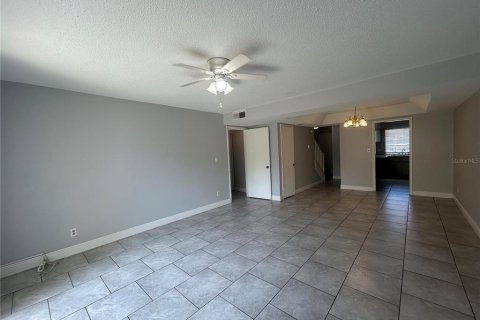 Adosado en alquiler en Tampa, Florida, 3 dormitorios, 147.53 m2 № 1914579 - foto 8