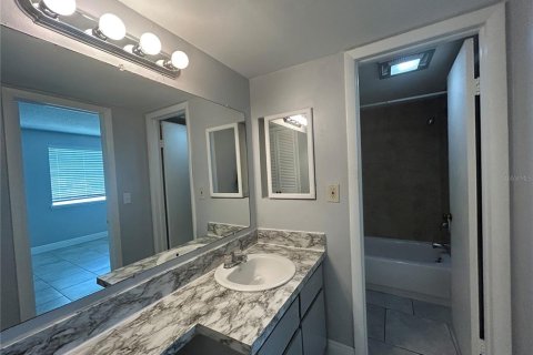 Adosado en alquiler en Tampa, Florida, 3 dormitorios, 147.53 m2 № 1914579 - foto 18