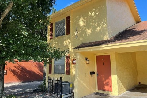 Adosado en alquiler en Tampa, Florida, 3 dormitorios, 147.53 m2 № 1914579 - foto 2