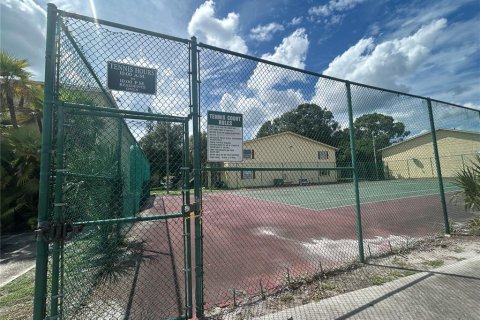 Adosado en alquiler en Tampa, Florida, 3 dormitorios, 147.53 m2 № 1914579 - foto 5