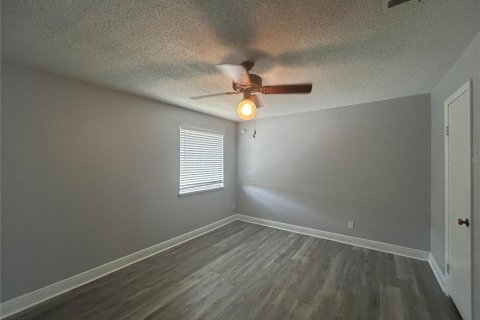 Adosado en alquiler en Tampa, Florida, 3 dormitorios, 147.53 m2 № 1914579 - foto 9