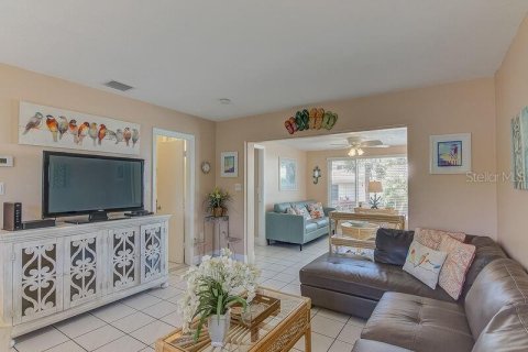 Casa en alquiler en Sarasota, Florida, 2 dormitorios, 82.4 m2 № 2136317 - foto 7