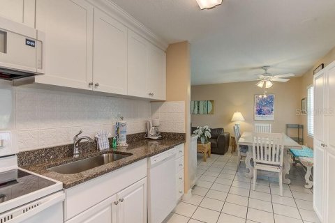 Casa en alquiler en Sarasota, Florida, 2 dormitorios, 82.4 m2 № 2136317 - foto 5