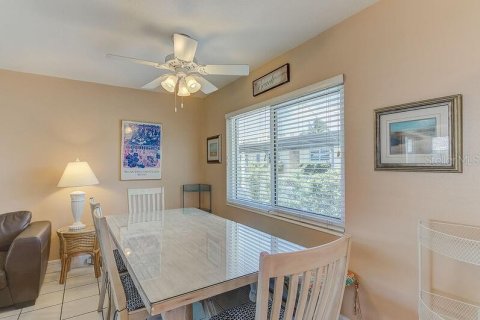 Casa en alquiler en Sarasota, Florida, 2 dormitorios, 82.4 m2 № 2136317 - foto 11