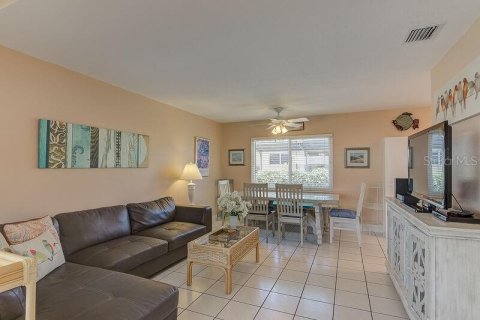 Casa en alquiler en Sarasota, Florida, 2 dormitorios, 82.4 m2 № 2136317 - foto 3