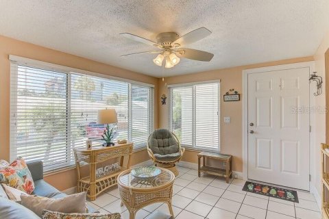 Casa en alquiler en Sarasota, Florida, 2 dormitorios, 82.4 m2 № 2136317 - foto 13