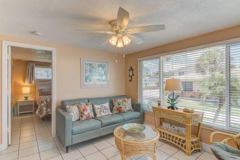 Casa en alquiler en Sarasota, Florida, 2 dormitorios, 82.4 m2 № 2136317 - foto 14
