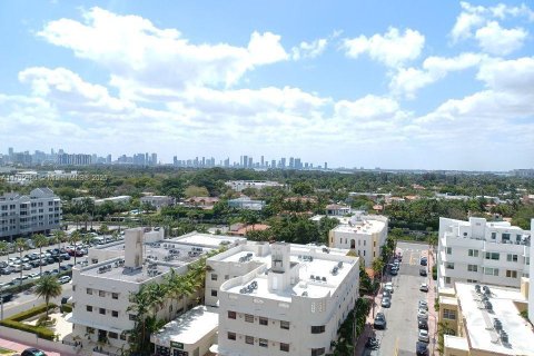 Condo in Miami Beach, Florida, 1 bedroom  № 1727145 - photo 10