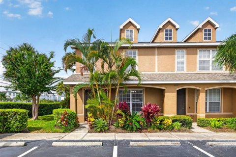 Townhouse in Largo, Florida 3 bedrooms, 149.48 sq.m. № 2373622