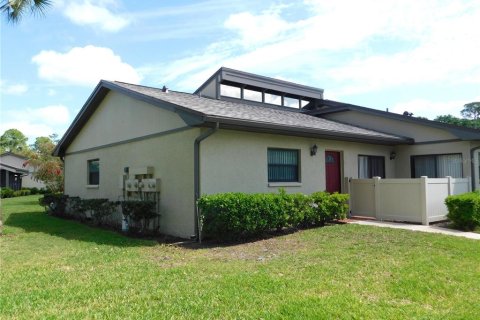 Villa ou maison à louer à Oldsmar, Floride: 3 chambres, 134.24 m2 № 2388870 - photo 2