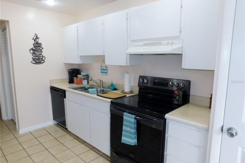 Villa ou maison à louer à Oldsmar, Floride: 3 chambres, 134.24 m2 № 2388870 - photo 8