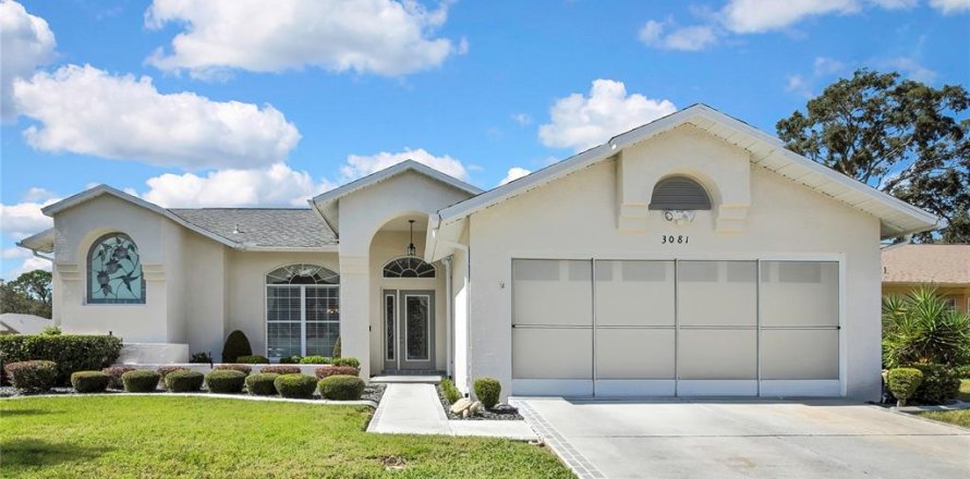 Villa ou maison à Spring Hill, Floride 2 chambres, 173.63 m2 № 2422693