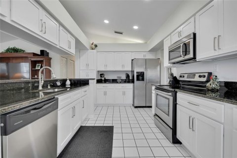 Villa ou maison à vendre à Spring Hill, Floride: 2 chambres, 173.63 m2 № 2422693 - photo 5