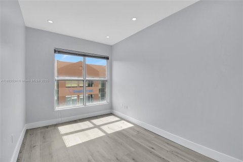 Immobilier commercial à vendre à Miami, Floride № 1788697 - photo 8