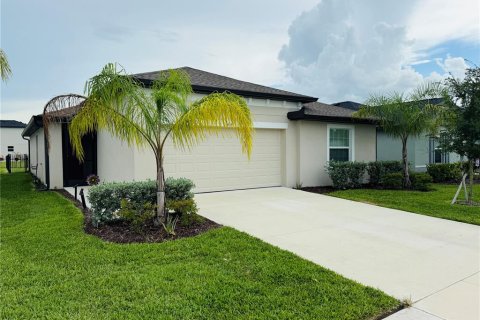 Villa ou maison à louer à North Fort Myers, Floride: 4 chambres, 168.34 m2 № 2214956 - photo 2