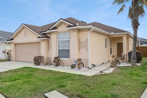 House in Davenport, Florida 4 bedrooms, 162.76 sq.m. № 2212533 - photo 4