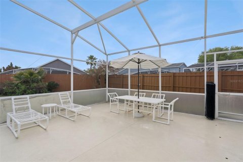 House in Davenport, Florida 4 bedrooms, 162.76 sq.m. № 2212533 - photo 30