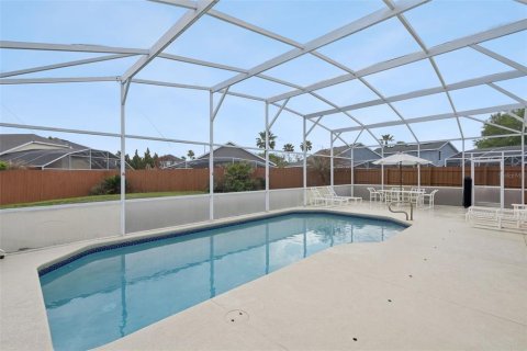 House in Davenport, Florida 4 bedrooms, 162.76 sq.m. № 2212533 - photo 28