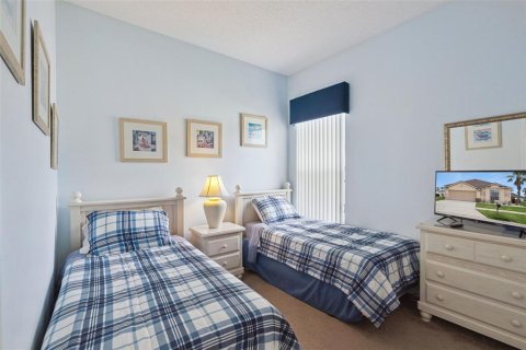 House in Davenport, Florida 4 bedrooms, 162.76 sq.m. № 2212533 - photo 17