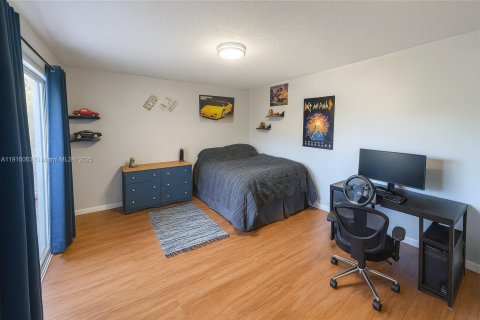 Townhouse in Boca Raton, Florida 2 bedrooms, 112.23 sq.m. № 1971879 - photo 14