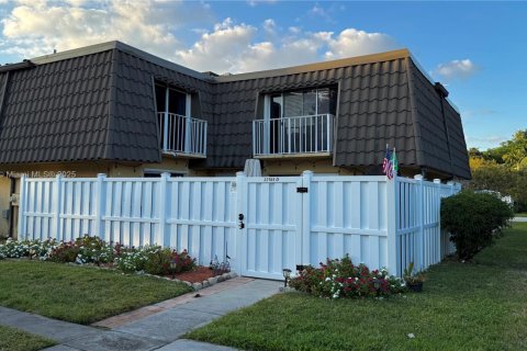 Touwnhouse à vendre à Boca Raton, Floride: 2 chambres, 112.23 m2 № 1971879 - photo 1