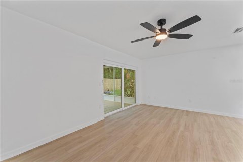 House in New Port Richey, Florida 3 bedrooms, 148.18 sq.m. № 1841367 - photo 22