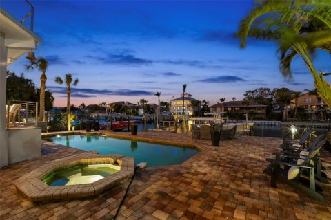 Casa en venta en Tierra Verde, Florida, 3 dormitorios, 327.57 m2 № 1510823 - foto 5