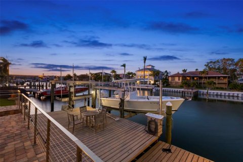 Casa en venta en Tierra Verde, Florida, 3 dormitorios, 327.57 m2 № 1510823 - foto 7