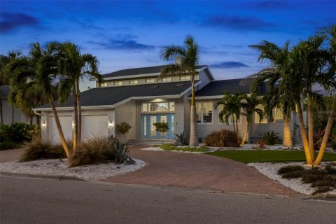Casa en venta en Tierra Verde, Florida, 3 dormitorios, 327.57 m2 № 1510823 - foto 3