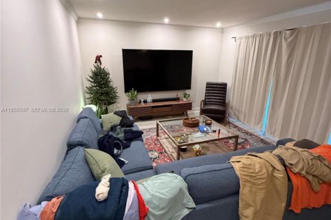 Condominio en venta en Miami, Florida, 1 dormitorio, 75.16 m2 № 2009682 - foto 5