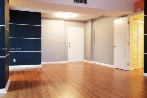 Copropriété à vendre à Hallandale Beach, Floride: 3 chambres, 148.64 m2 № 1920872 - photo 3