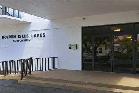 Copropriété à vendre à Hallandale Beach, Floride: 3 chambres, 148.64 m2 № 1920872 - photo 2