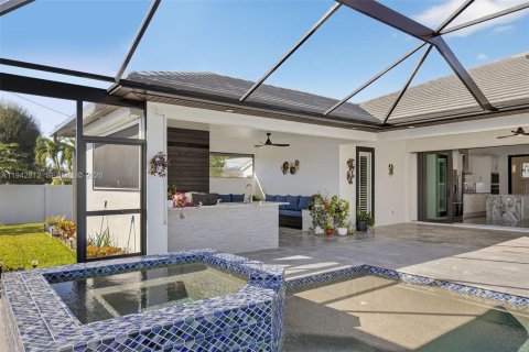 Villa ou maison à vendre à Cape Coral, Floride: 3 chambres № 1999341 - photo 30