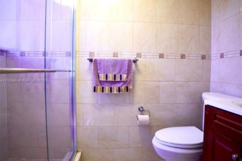 Купить таунхаус в Хайалиа, Флорида 2 спальни, 93.37м2, № 1983451 - фото 18