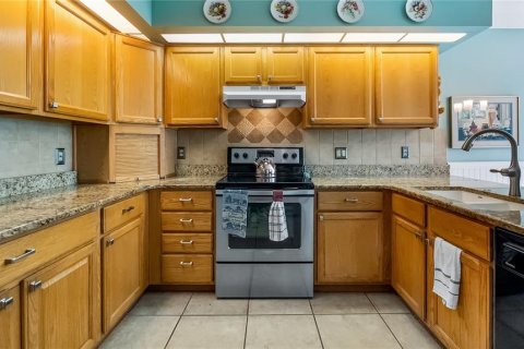 House in Orlando, Florida 2 bedrooms, 146.97 sq.m. № 1884435 - photo 12