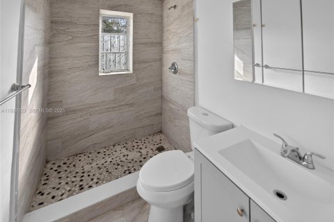 Снять в аренду квартиру в Майами-Бич, Флорида 2 спальни, № 2034157 - фото 15