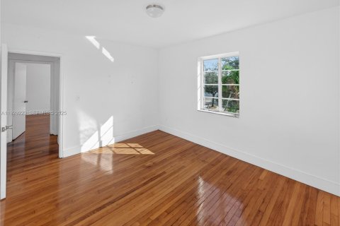 Снять в аренду квартиру в Майами-Бич, Флорида 2 спальни, № 2034157 - фото 16