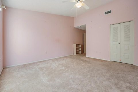 Townhouse in Palm Harbor, Florida 2 bedrooms, 129.13 sq.m. № 1856068 - photo 11